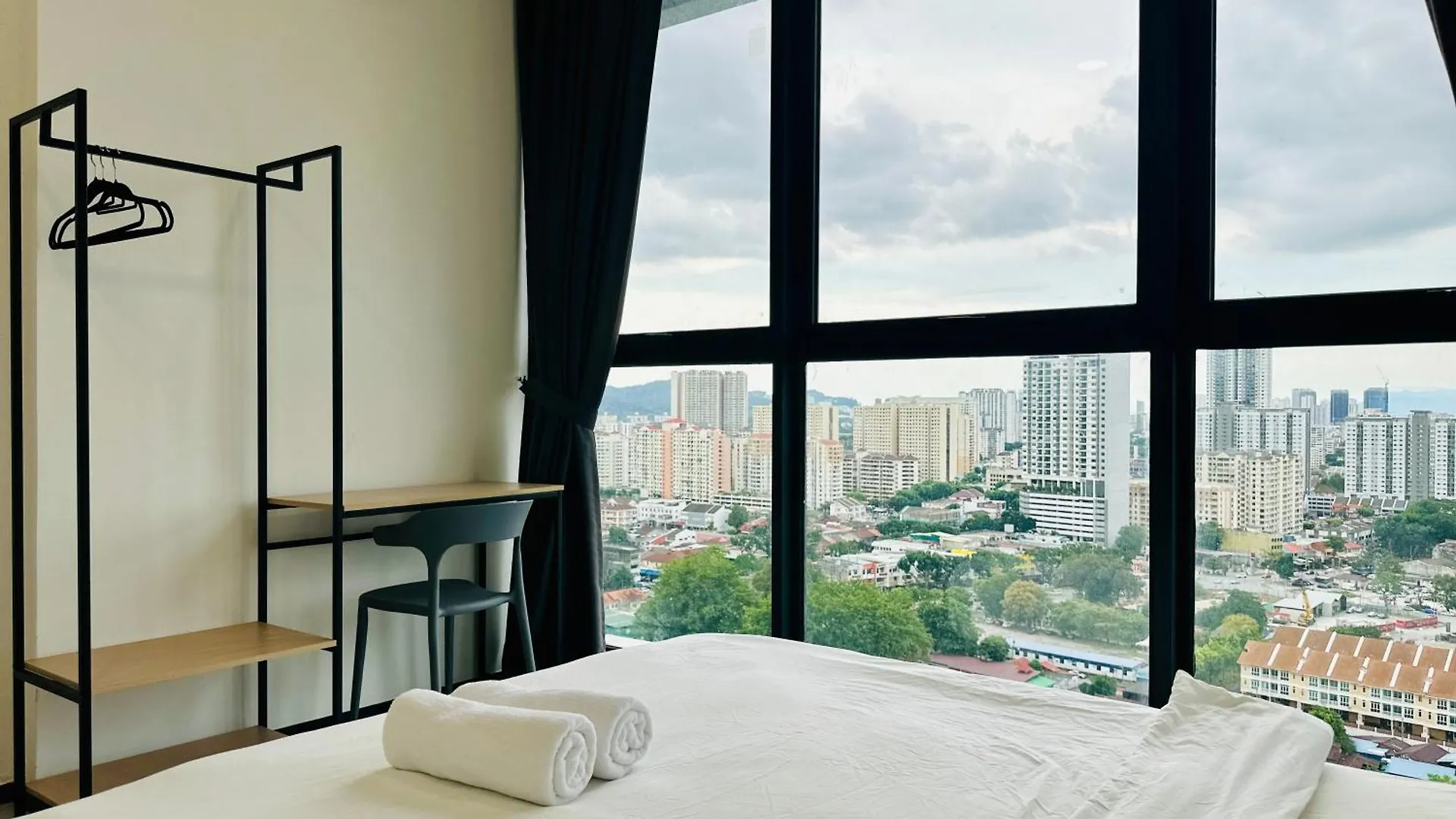 3Br Apartments 10Pax George Town Netflix Jelutong Malaysia