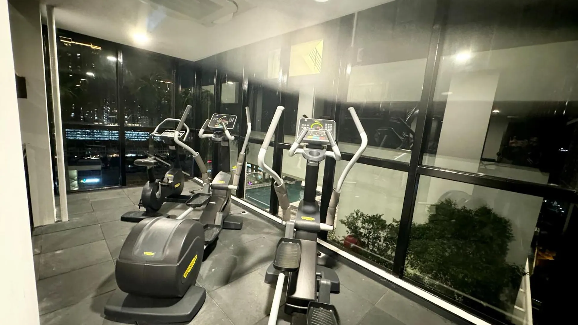 3Br Apartments 10Pax George Town Netflix Jelutong Malaysia