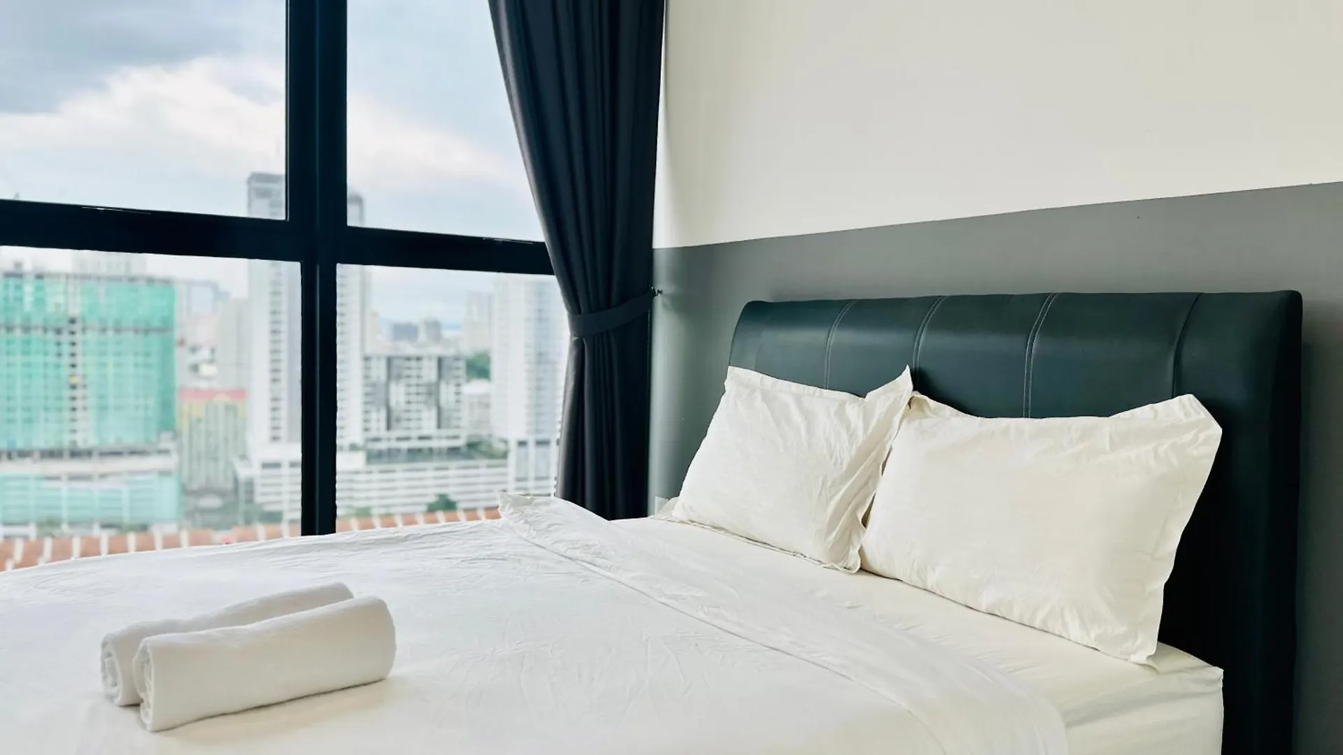 3Br Apartments 10Pax George Town Netflix Jelutong Malaysia