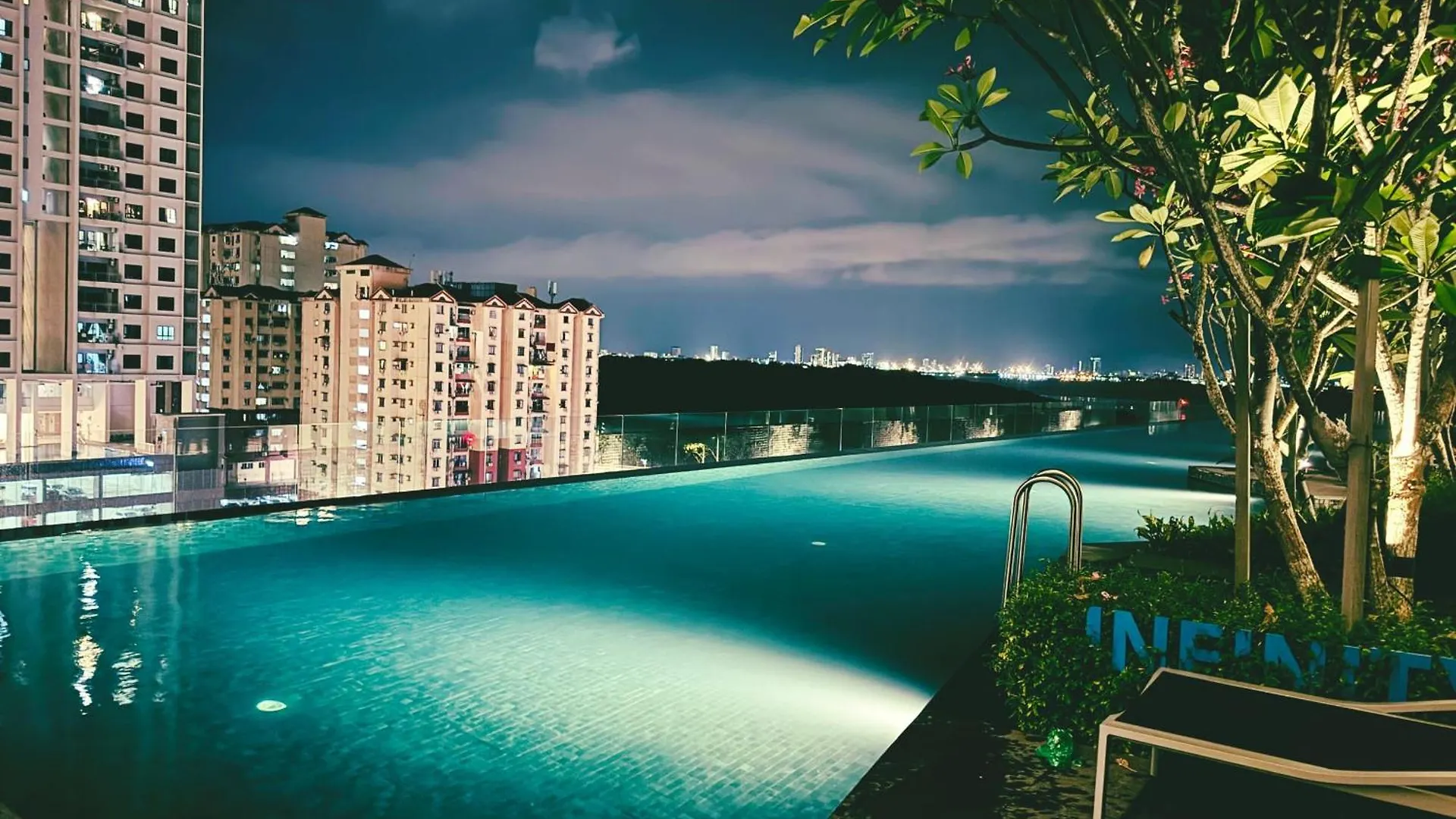 3Br Apartments 10Pax George Town Netflix Jelutong